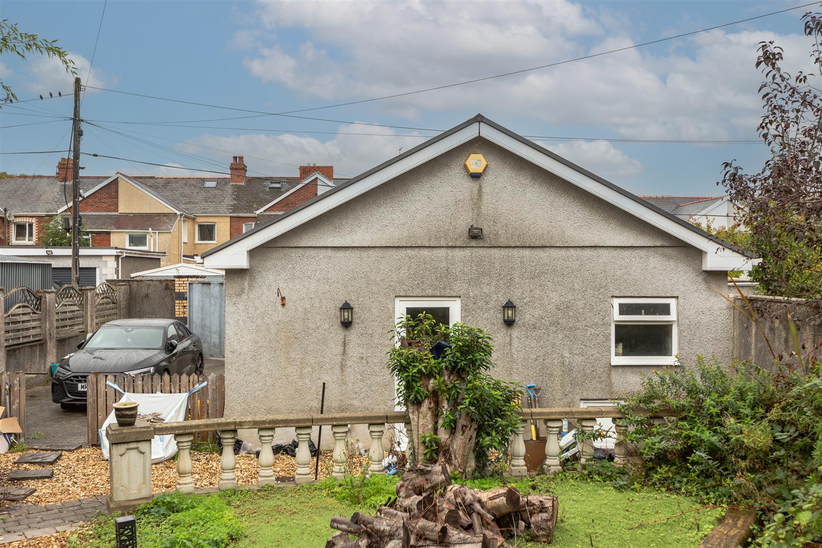 Vardre Road, Clydach, Swansea, SA6 5LP